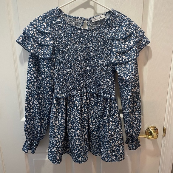 Maacie floral top—small - Picture 1 of 6